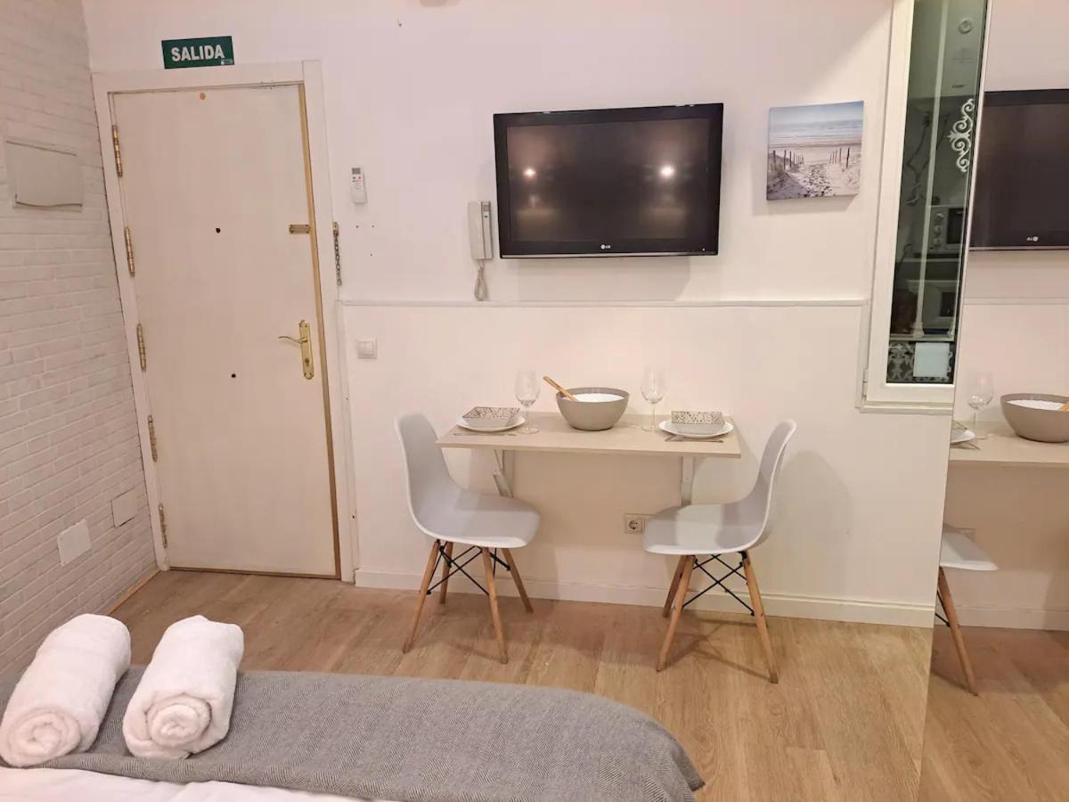 Cosy Apartamento En La Latina Мадрид Экстерьер фото